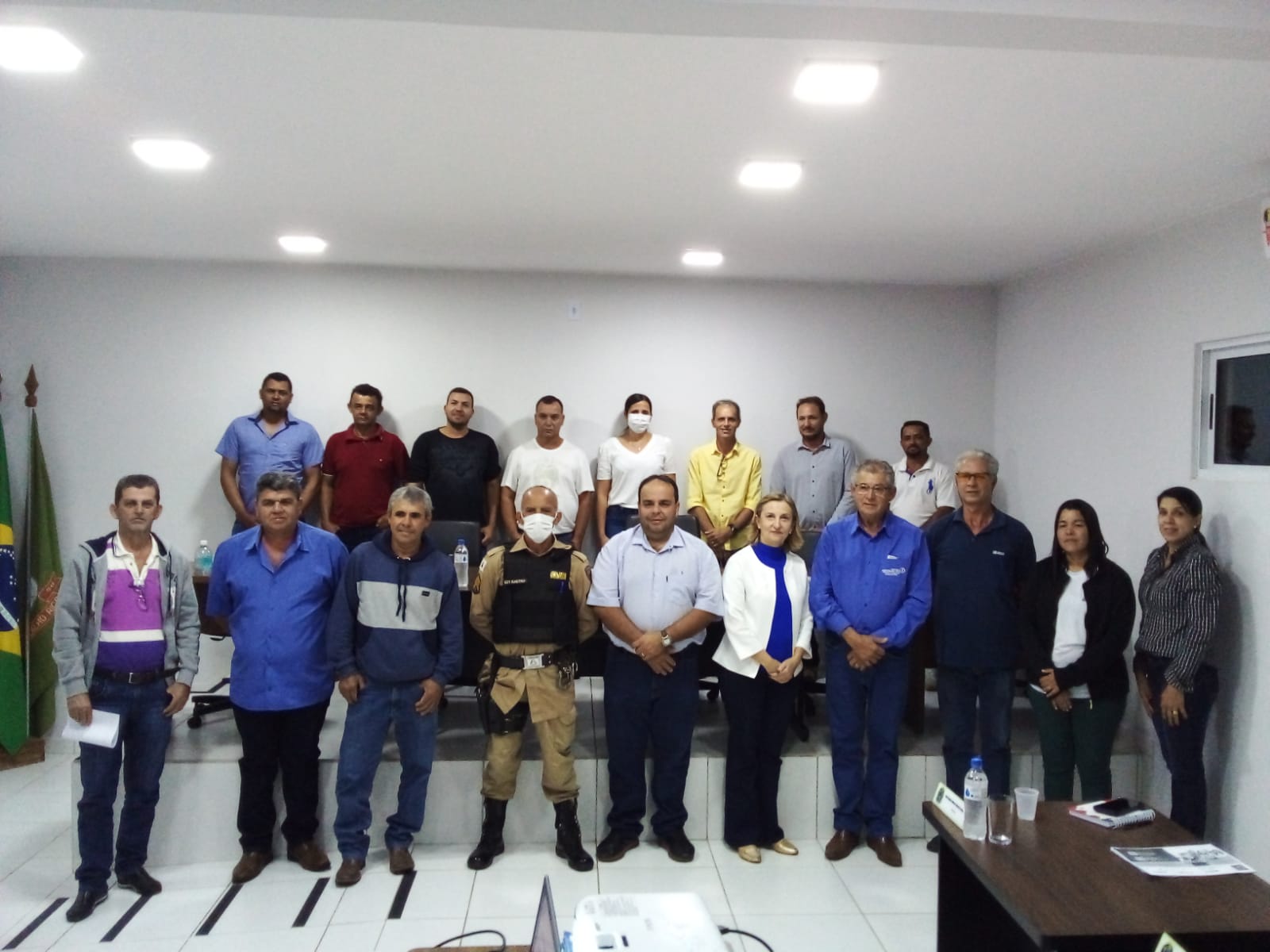 Representantes do IBGE em reunião no Legislativo de Cascalho Rico